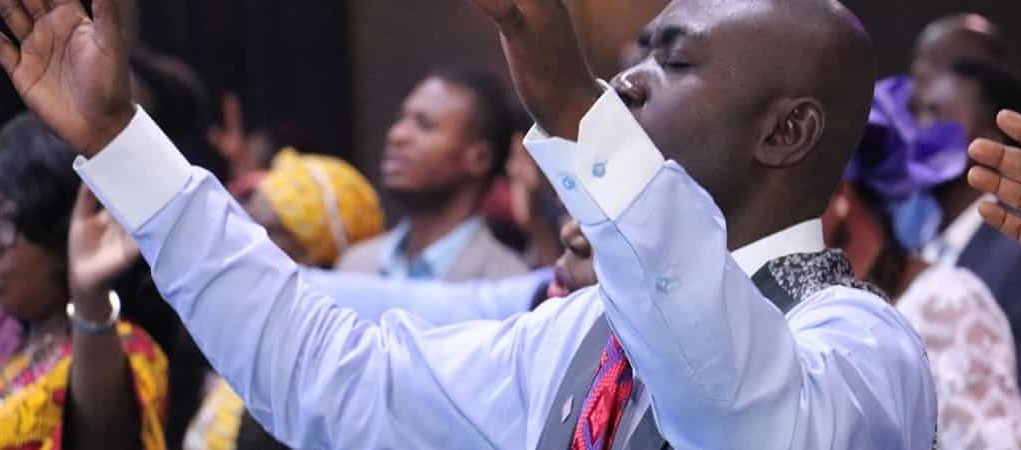 A Daily Life Of Praise And Thanksgiving