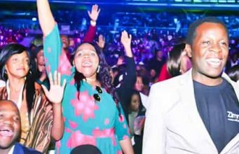 I Am Living The Glory-Life In Christ