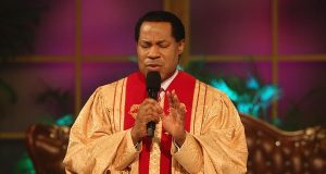 Prayer of Thanksgiving Opens Up May Global Service with Pastor Chris