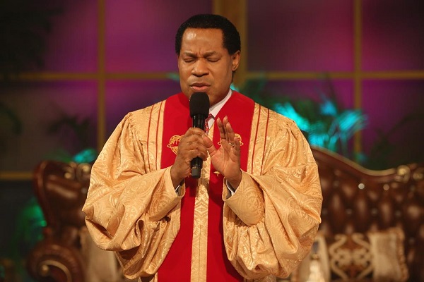 Prayer of Thanksgiving Opens Up May Global Service with Pastor Chris