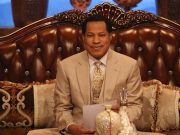 Exhilarating Song Rendition Opens Up October Global Service with Pastor Chris