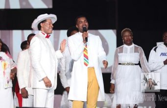Pastor Chris Heralds The Essence Of Christmas At Christmas Eve Service