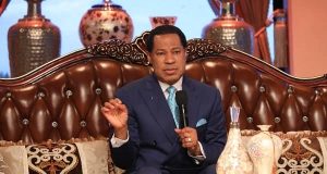 Global Congregation Joins Pastor Chris for April Global Communion Service